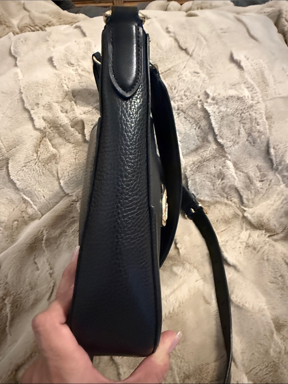 Coach Black Leather Shoulder Bag with Gold Carriage Medallion - Picture 7 of 10